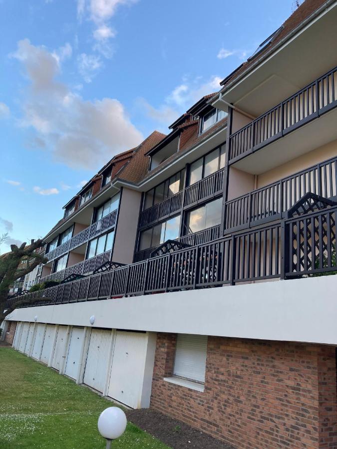 Appartement Neuf Beautiful Villers 1-4 Pers Avec Parking Prive Et A 200 M Plage Экстерьер фото