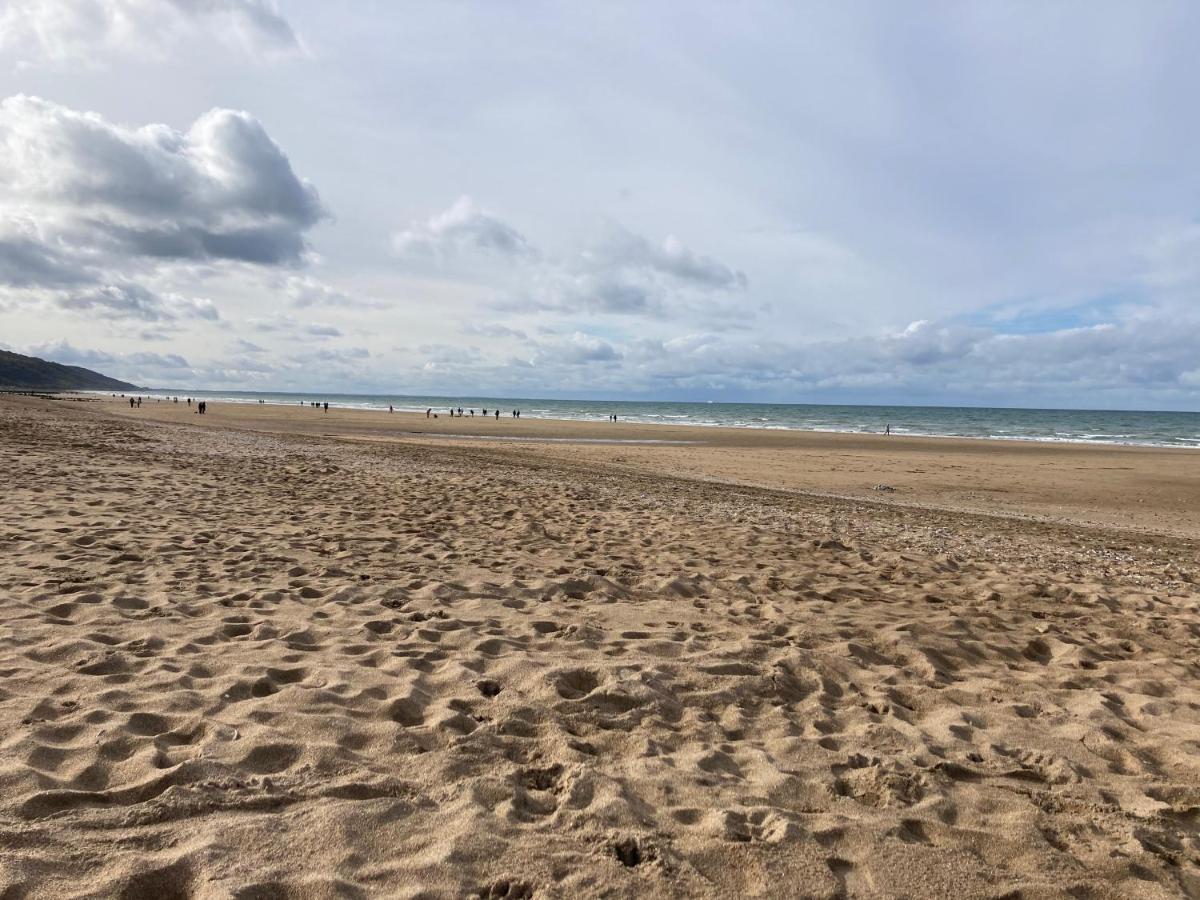 Appartement Neuf Beautiful Villers 1-4 Pers Avec Parking Prive Et A 200 M Plage Экстерьер фото